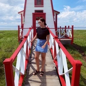 Meet your Posher, Louise